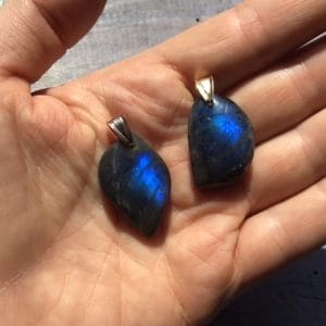 Labradorite bleu intense