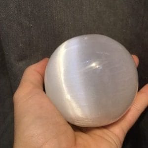 selenite sphère de 7 cm