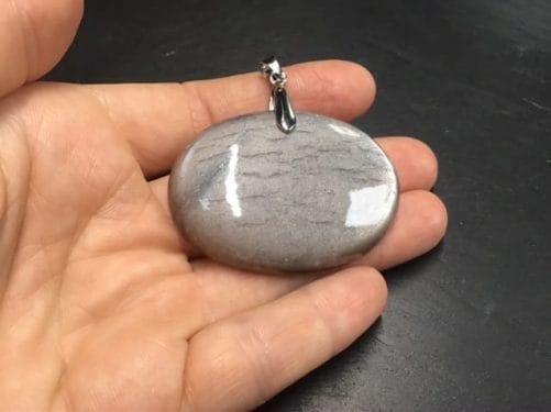 Pendentif pierre de lune grise