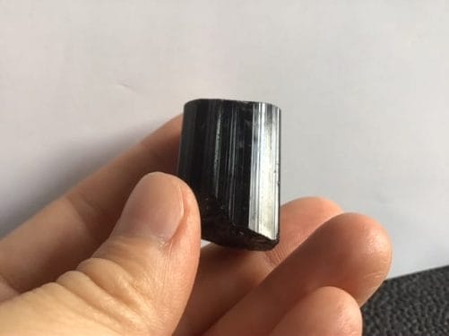 Tourmaline avec superbe tête naturelle