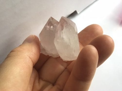 Pointe de quartz améthyste