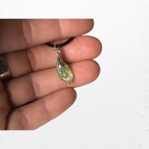 Pendentif peridot cristal brut